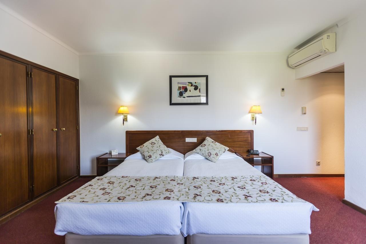 Hotel Arangues Setúbal Esterno foto