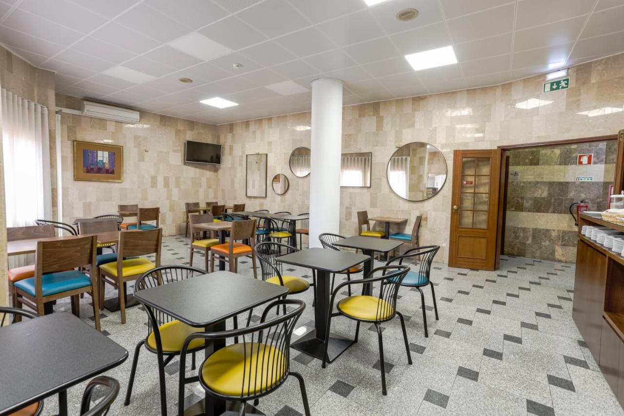 Hotel Arangues Setúbal Esterno foto
