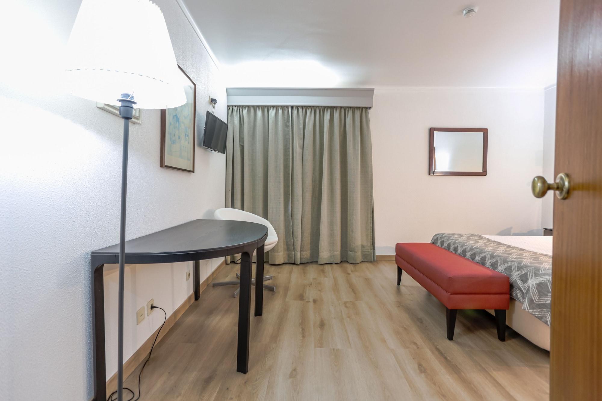 Hotel Arangues Setúbal Esterno foto