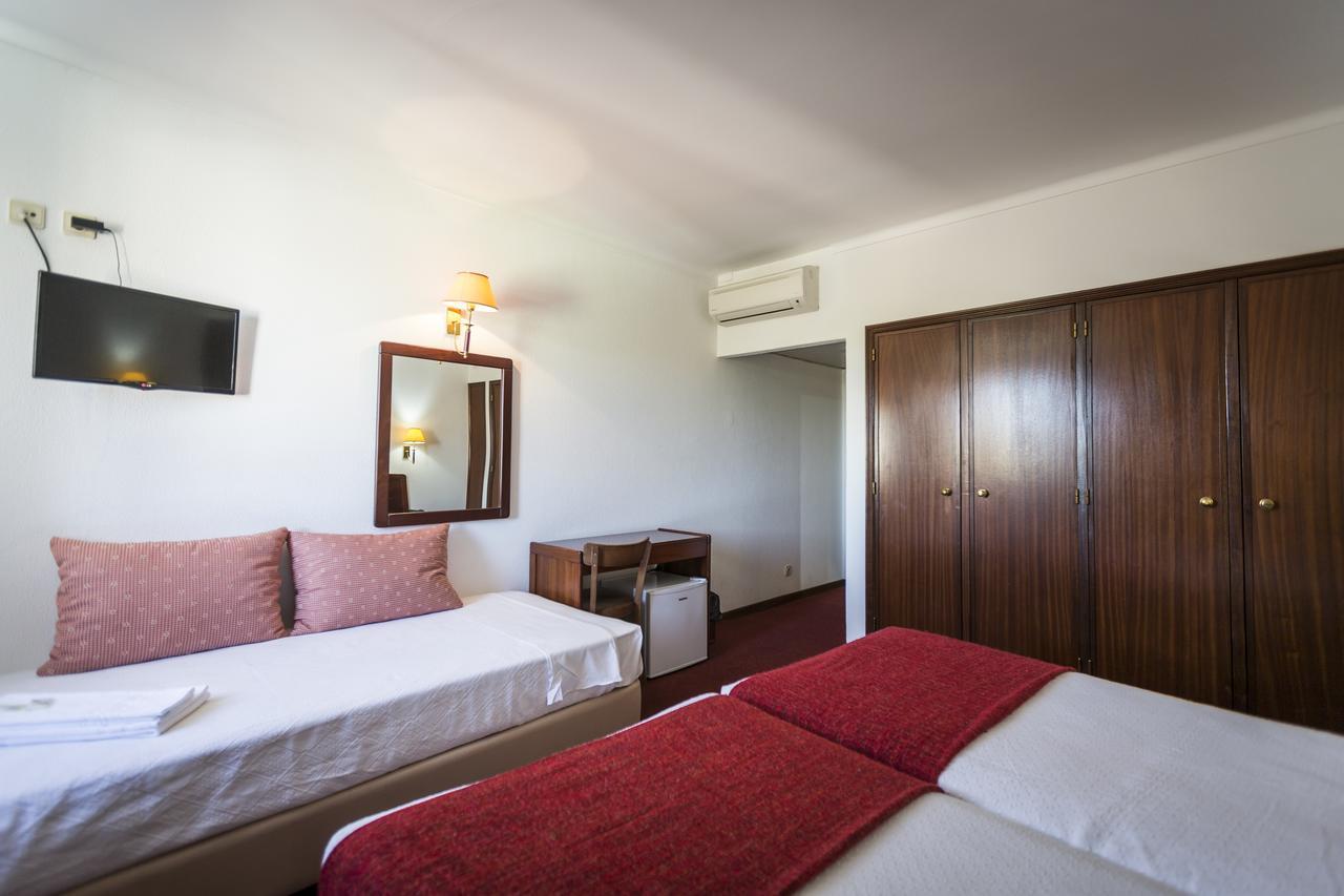 Hotel Arangues Setúbal Esterno foto